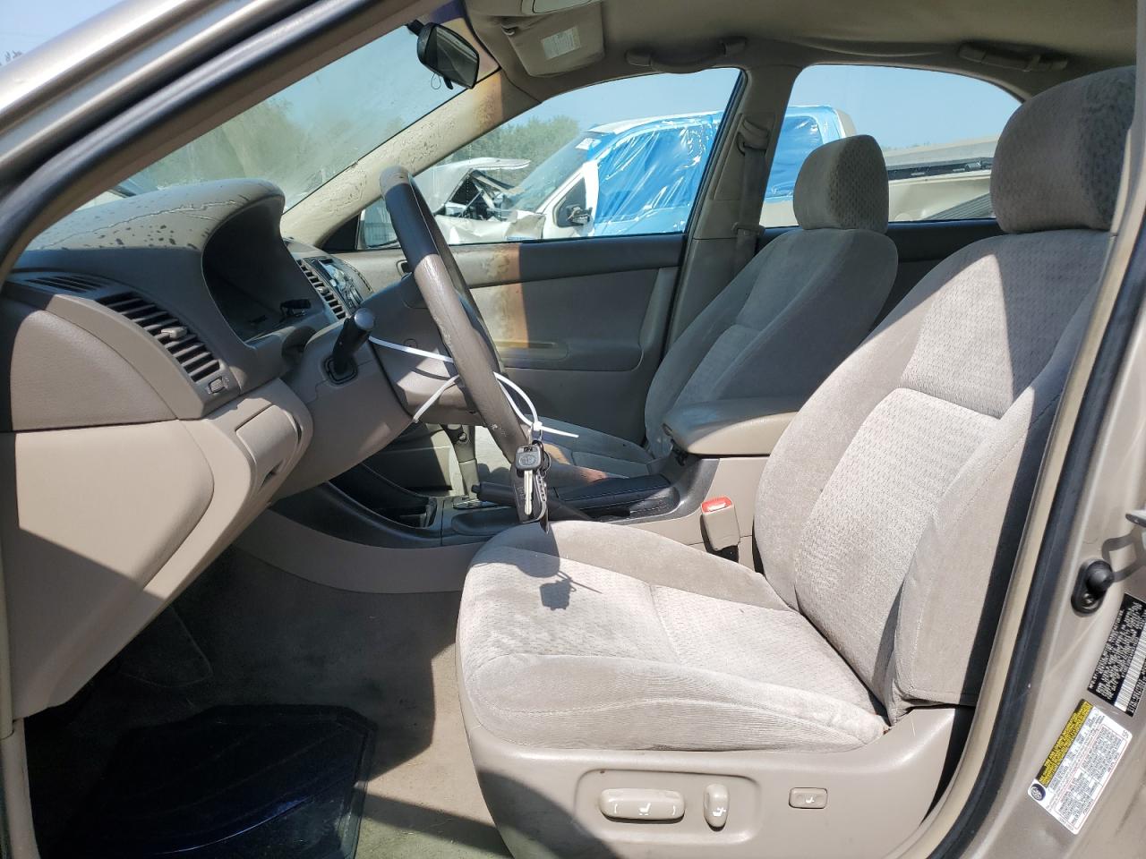 2004 Toyota Camry Le VIN: 4T1BE32K04U831602 Lot: 62742784