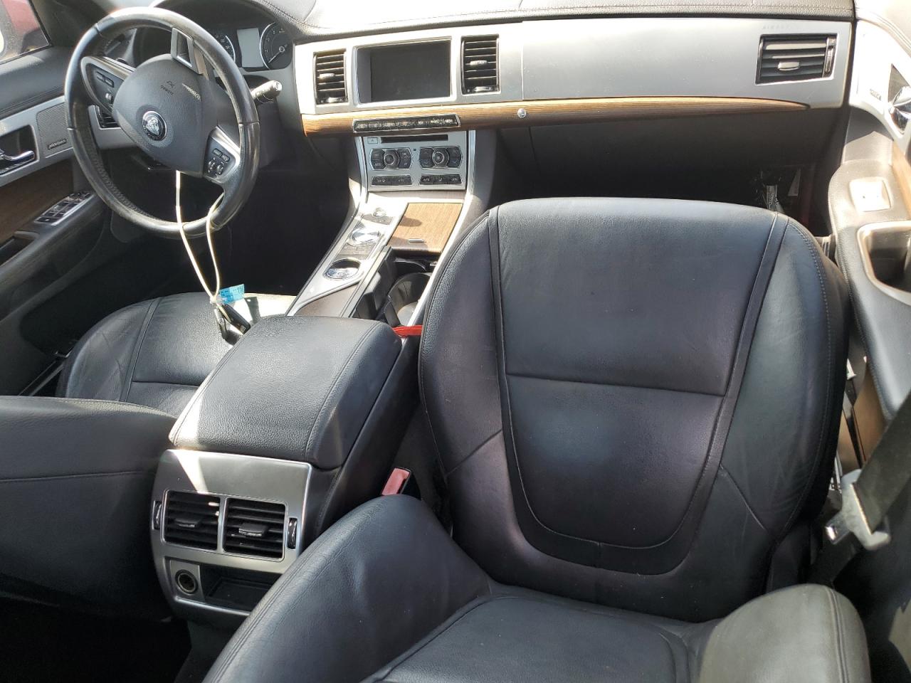 2015 Jaguar Xf 2.0T Premium VIN: SAJWA0FS0FPU48045 Lot: 64838094