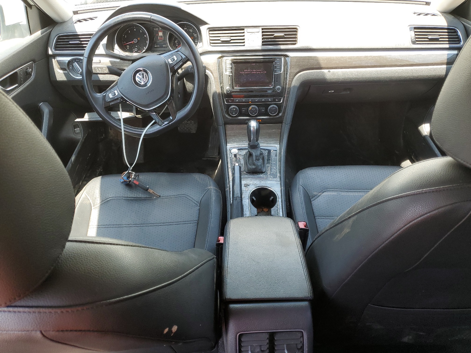 1VWGT7A36HC002768 2017 Volkswagen Passat Se