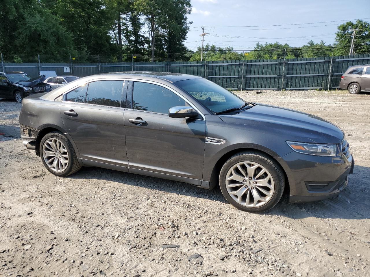 VIN 1FAHP2F83FG153663 2015 FORD TAURUS no.4