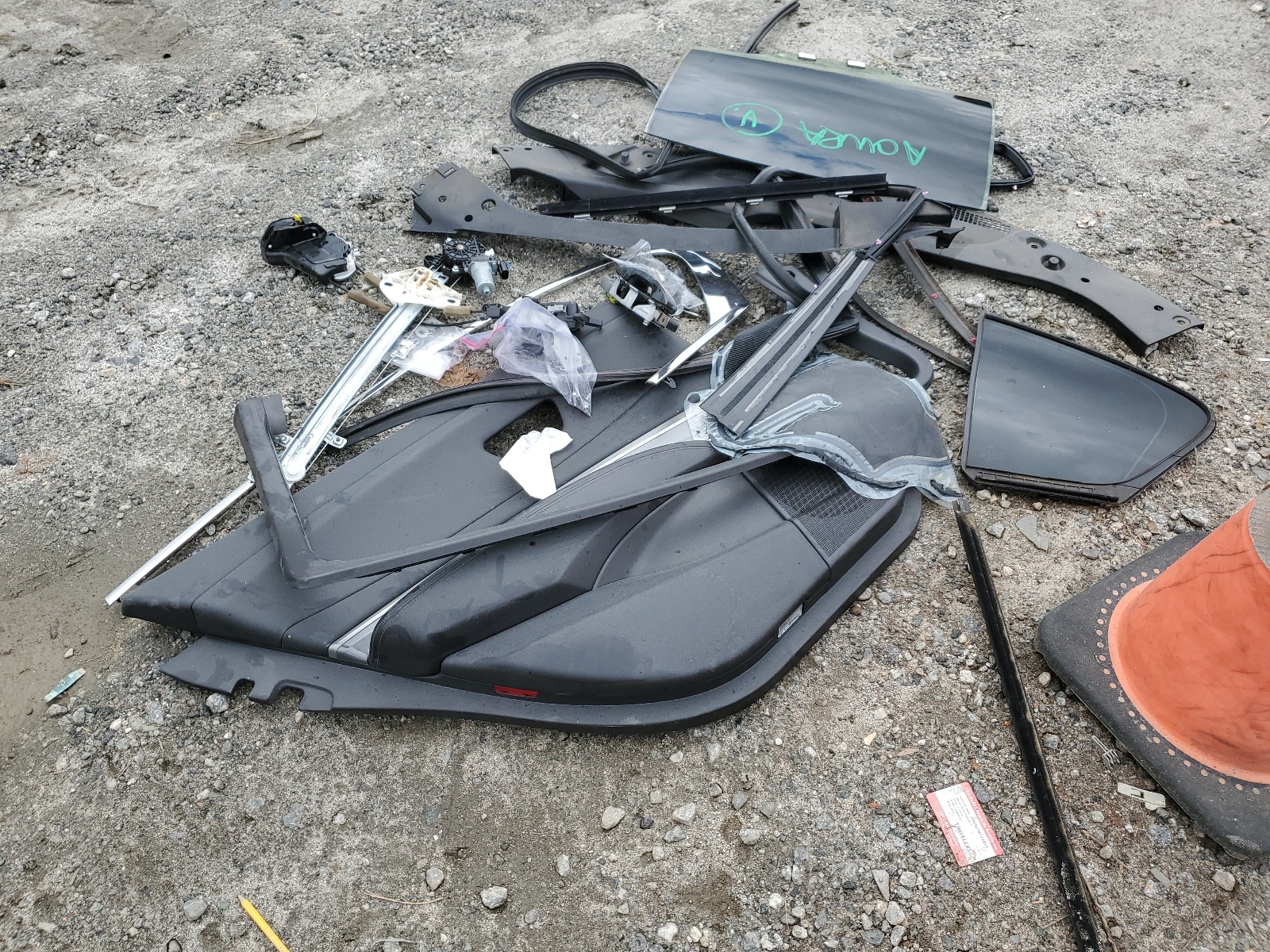 JH4KC1F30EC004819 2014 Acura Rlx