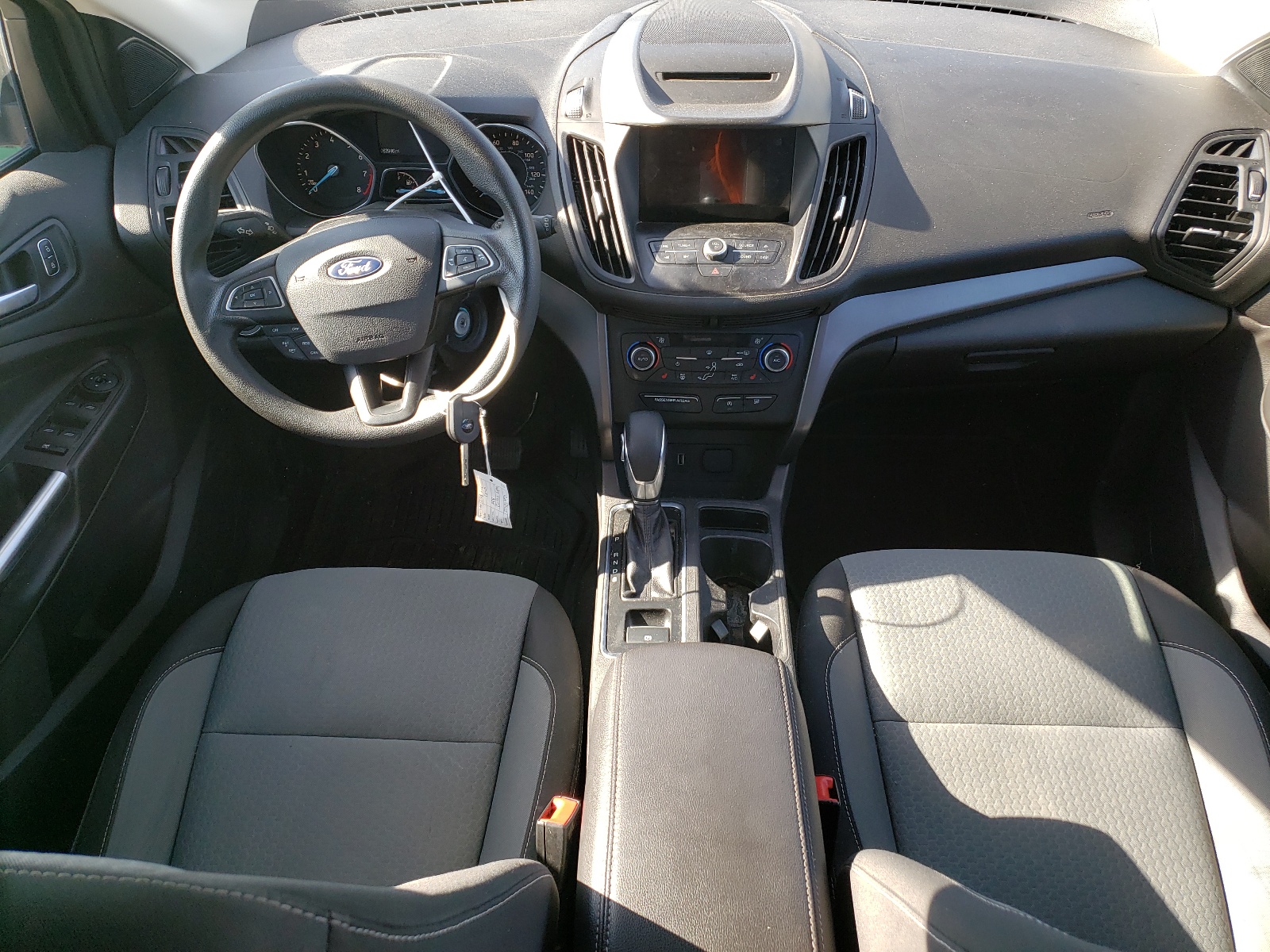 1FMCU0GD4JUD44690 2018 Ford Escape Se