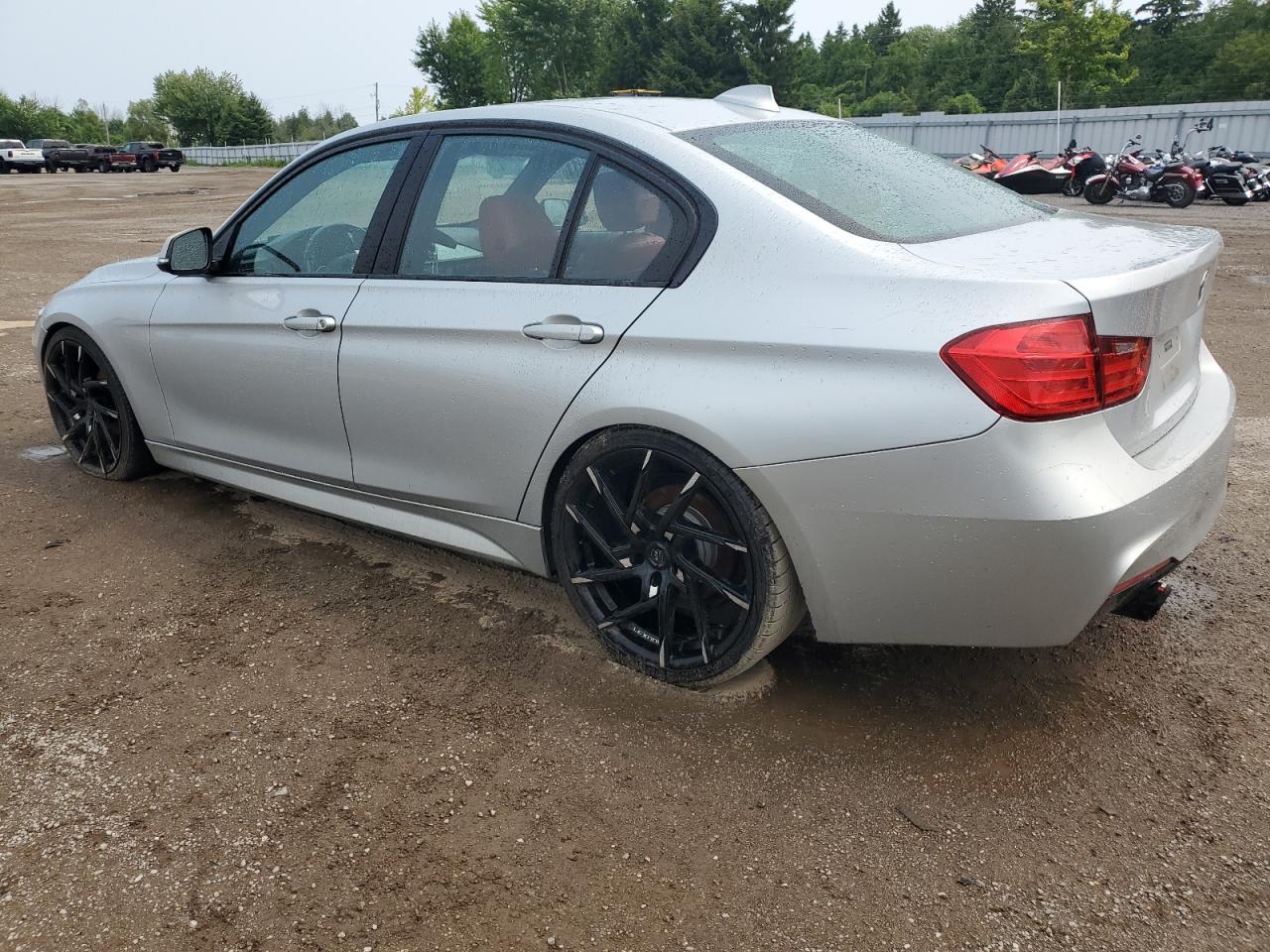 BMW 3 SERIES 2014 VIN WBA3B3C57EJ982270 zdjęcie 2
