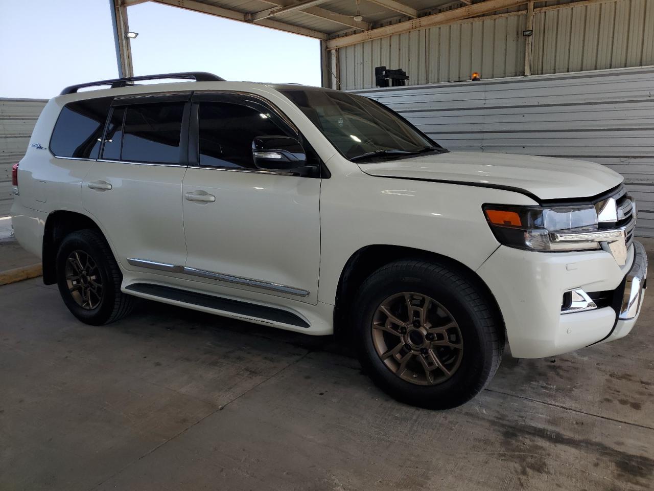 2020 Toyota Land Cruiser Vx-R VIN: JTMCY7AJ6L4086756 Lot: 65809234