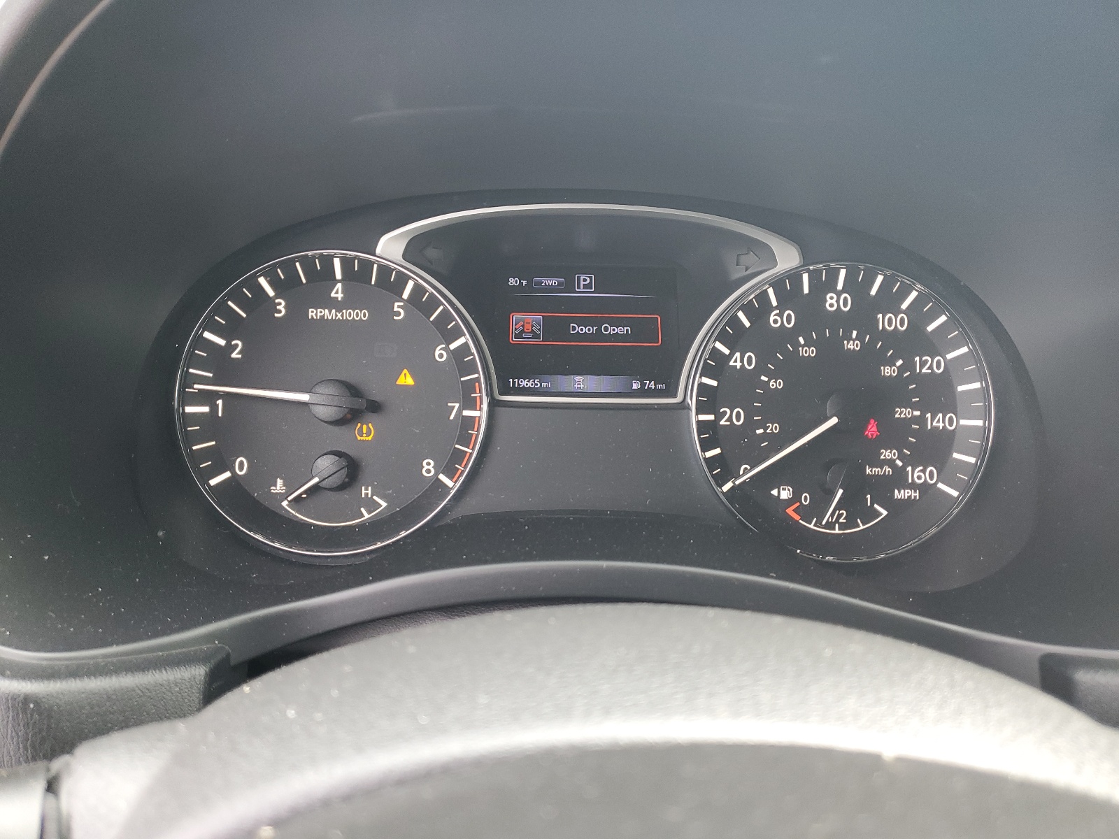 5N1DR2MM8JC606979 2018 Nissan Pathfinder S