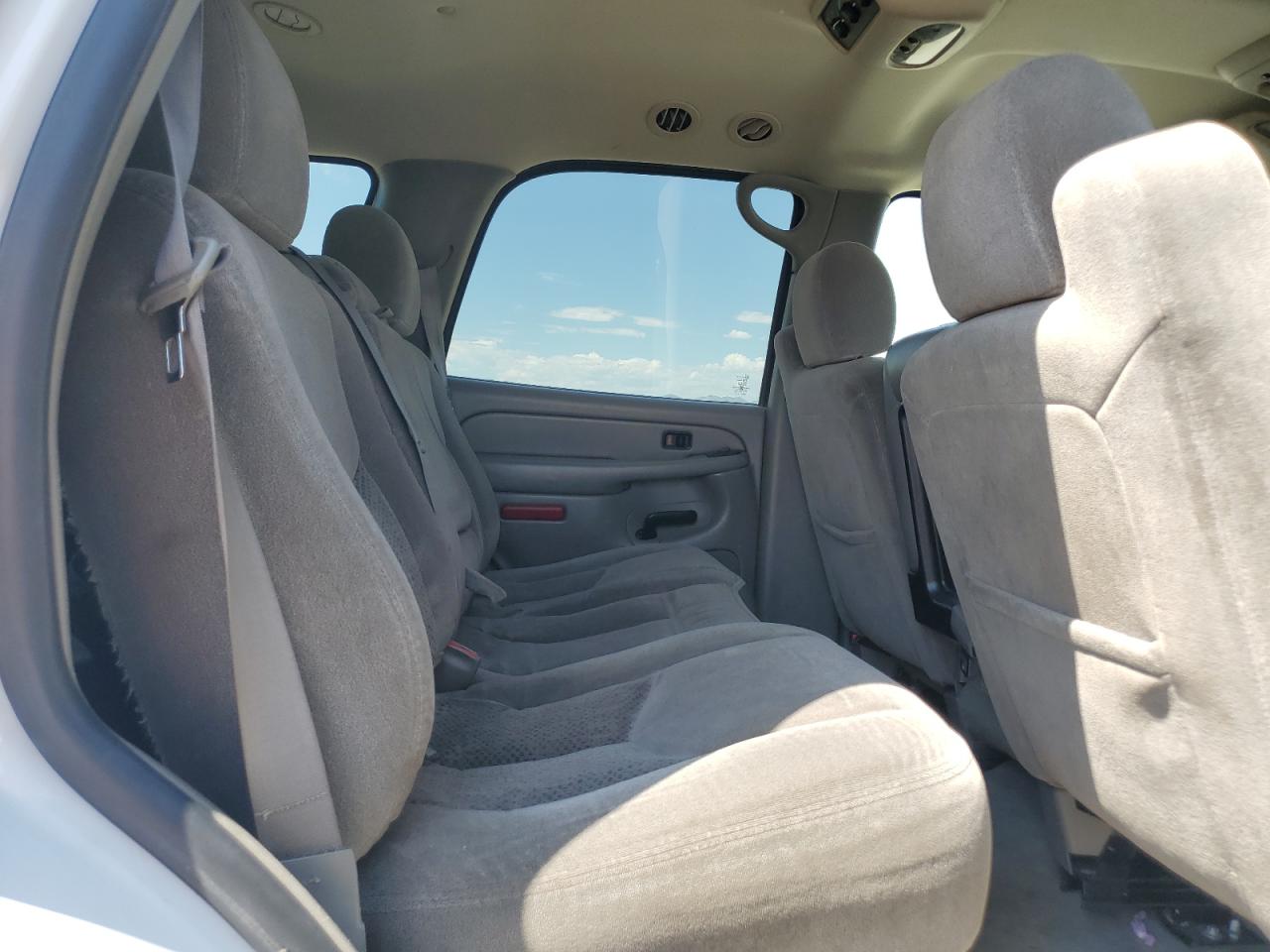 2005 Chevrolet Tahoe C1500 VIN: 1GNEC13T05R106970 Lot: 64522184