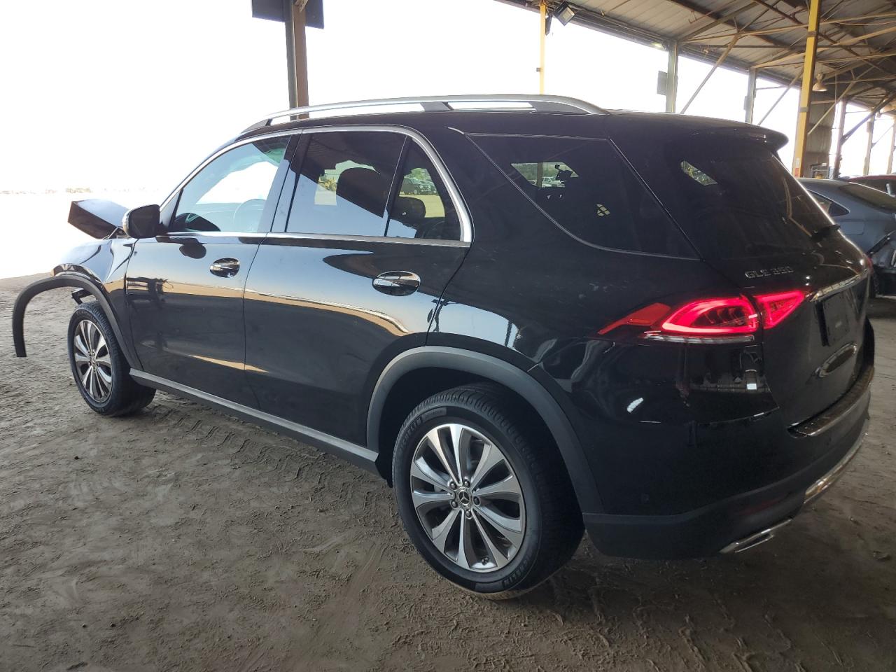 2021 Mercedes-Benz GLE - Image 2