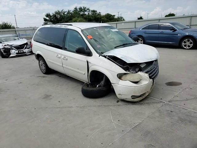 2005 Chrysler Town & Country Lx VIN: 2C4GP44R85R386383 Lot: 61727874