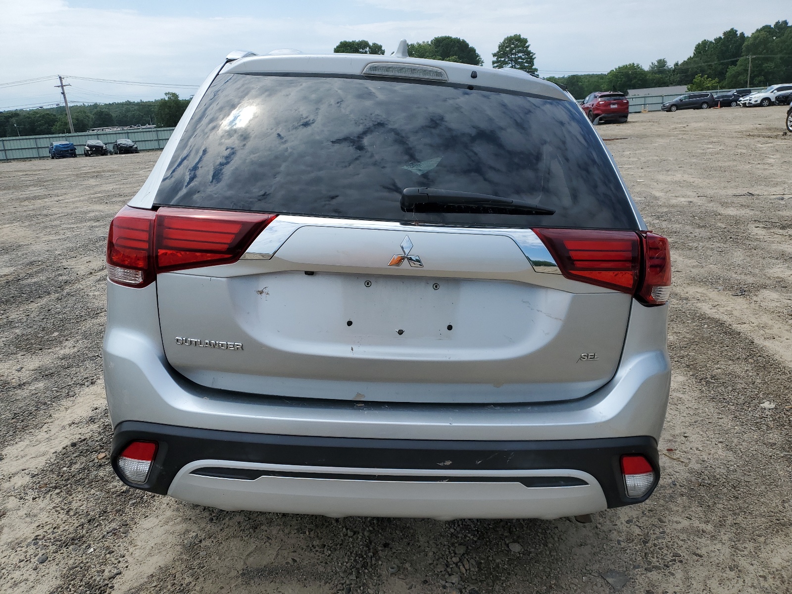 JA4AD3A37LJ000301 2020 Mitsubishi Outlander Se