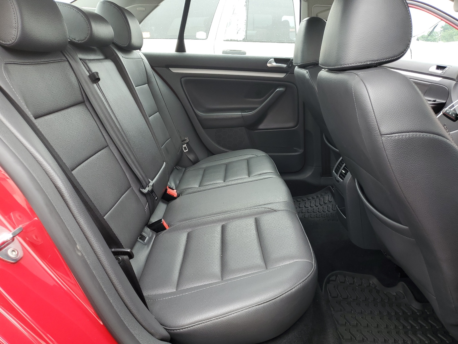 3VWRA71K18M193066 2008 Volkswagen Jetta Wolfsburg