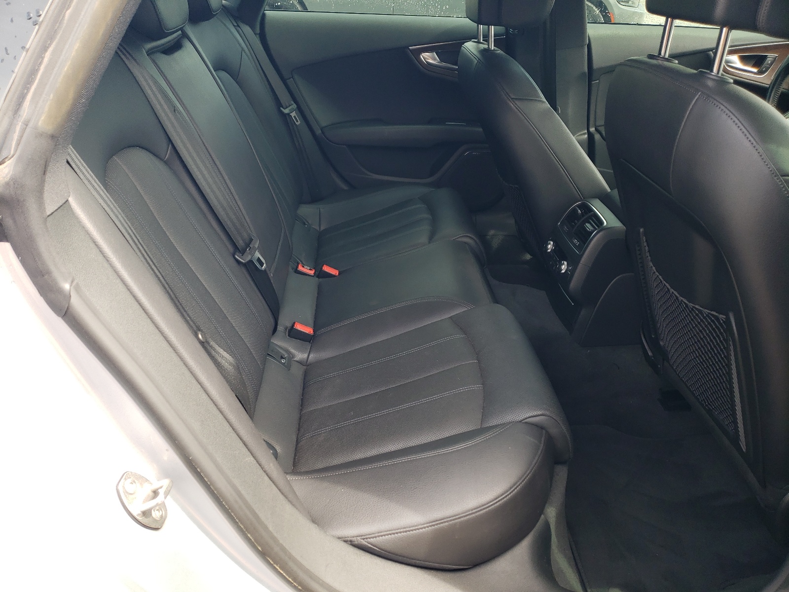 WAU2GAFC2GN187280 2016 Audi A7 Prestige