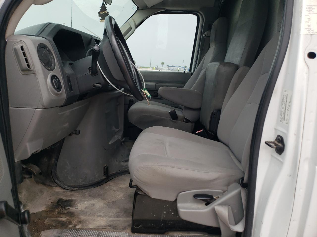 2013 Ford Econoline E350 Super Duty Cutaway Van VIN: 1FDWE3FL1DDA41892 Lot: 61675384