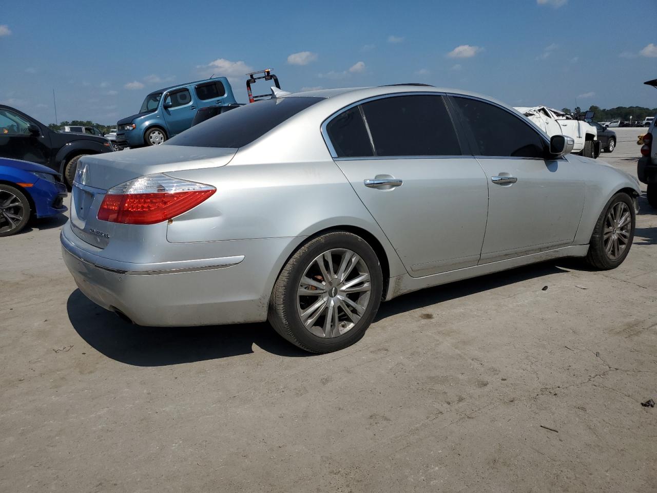 2010 Hyundai Genesis 4.6L VIN: KMHGC4DFXAU096429 Lot: 63058934