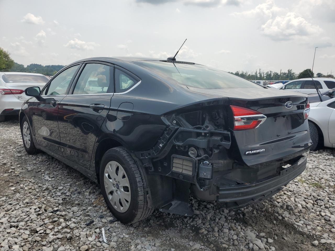 3FA6P0G74KR281527 2019 FORD FUSION - Image 2