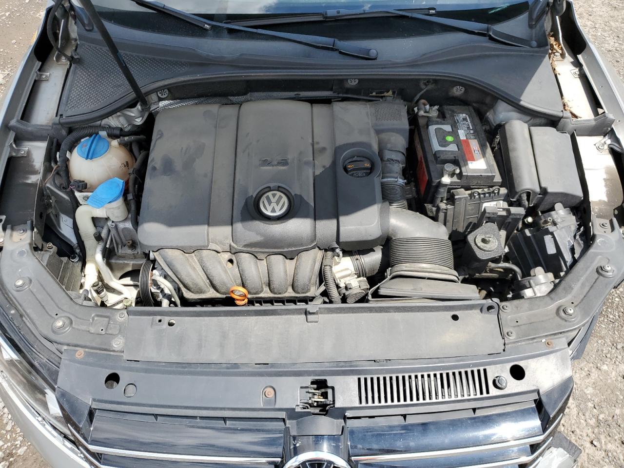 2013 Volkswagen Passat Se VIN: 1VWBP7A30DC111512 Lot: 63968044