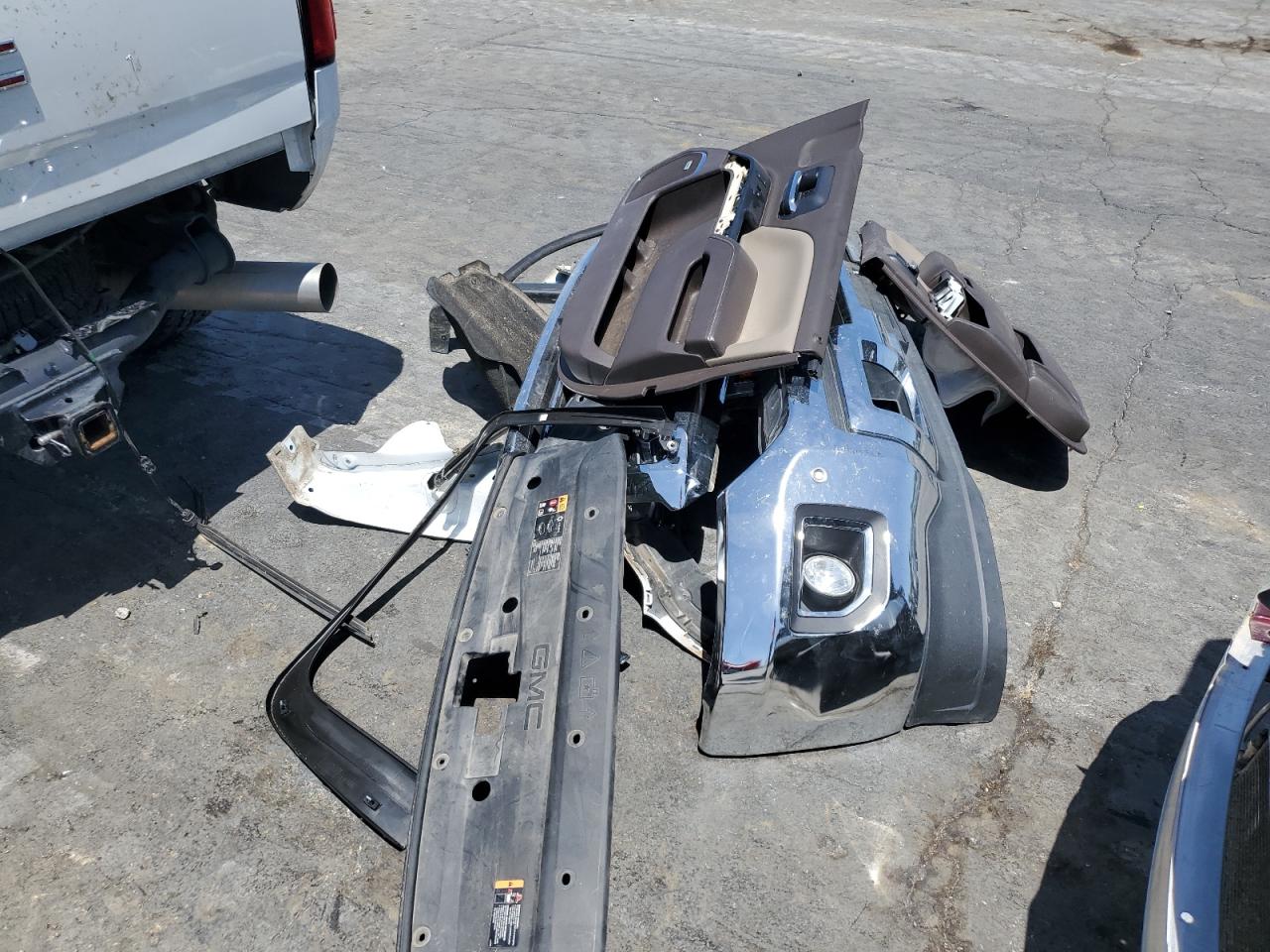 2019 GMC Sierra K2500 Slt VIN: 1GT12REYXKF211109 Lot: 60777104