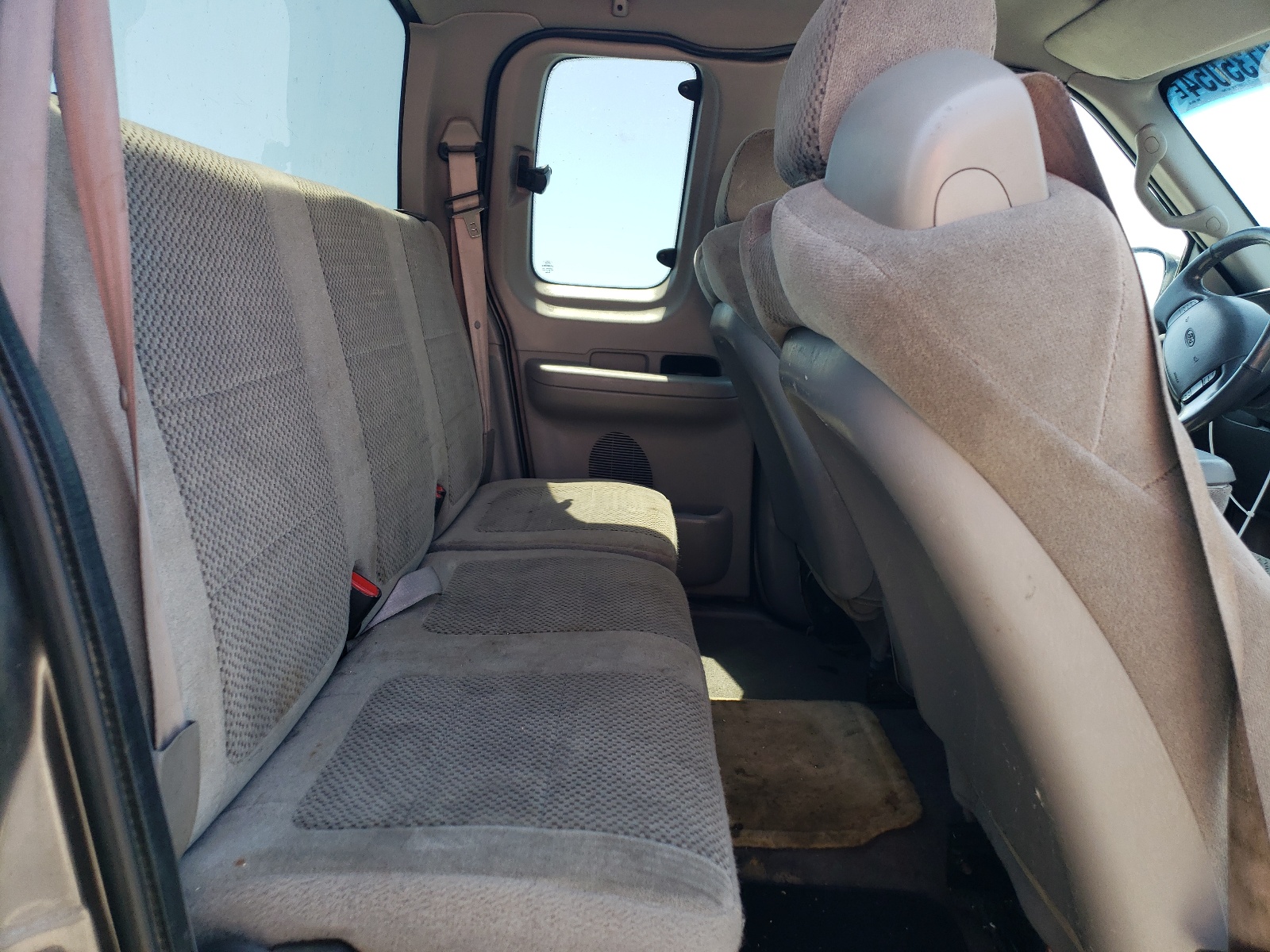 1FTRX18W32KA80760 2002 Ford F150