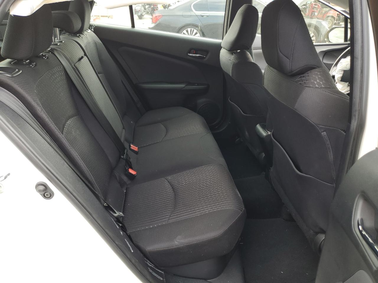 2018 Toyota Prius VIN: JTDKBRFUXJ3066587 Lot: 63401754