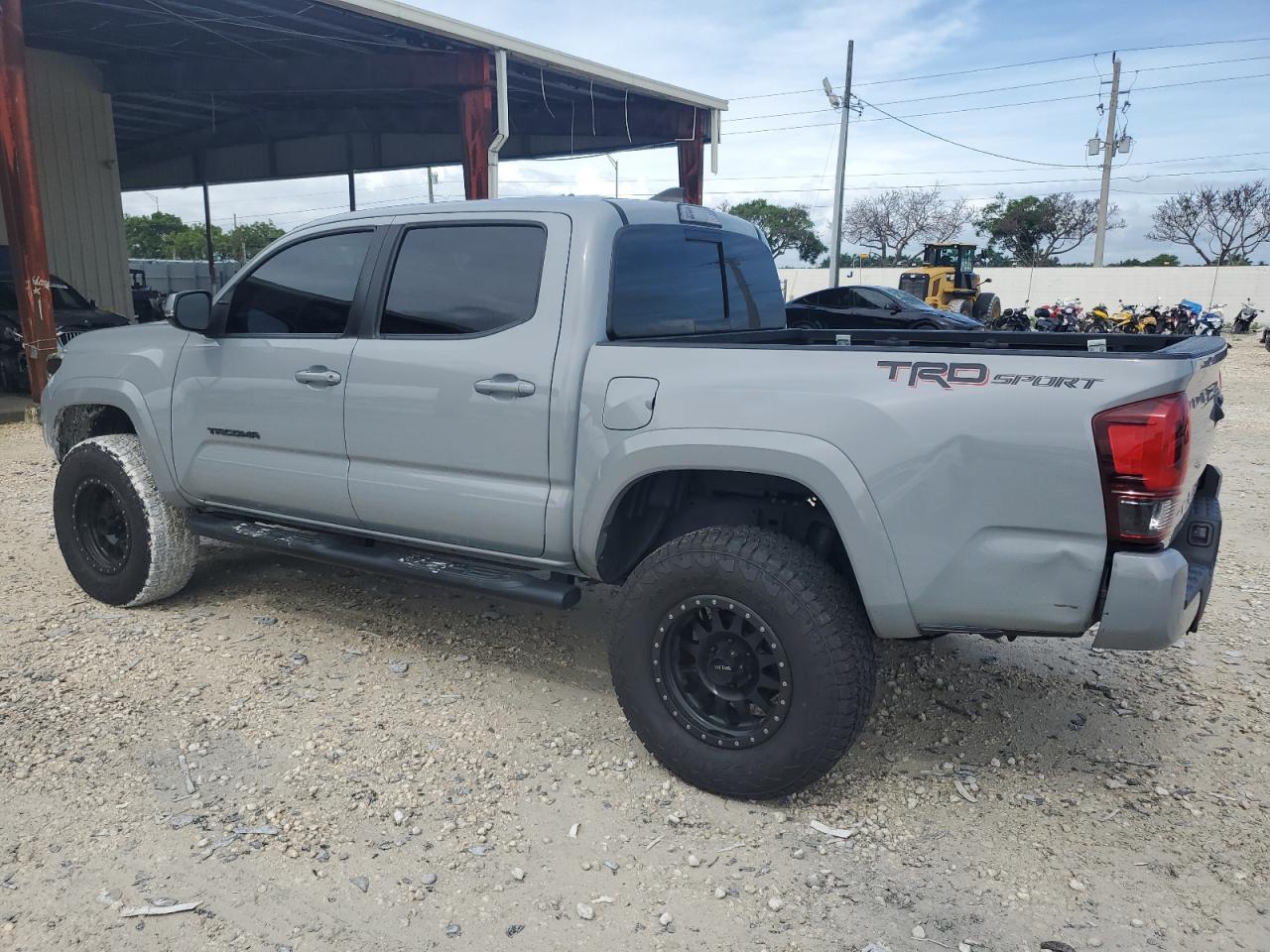 VIN 3TMAZ5CN9JM060856 2018 TOYOTA TACOMA no.2