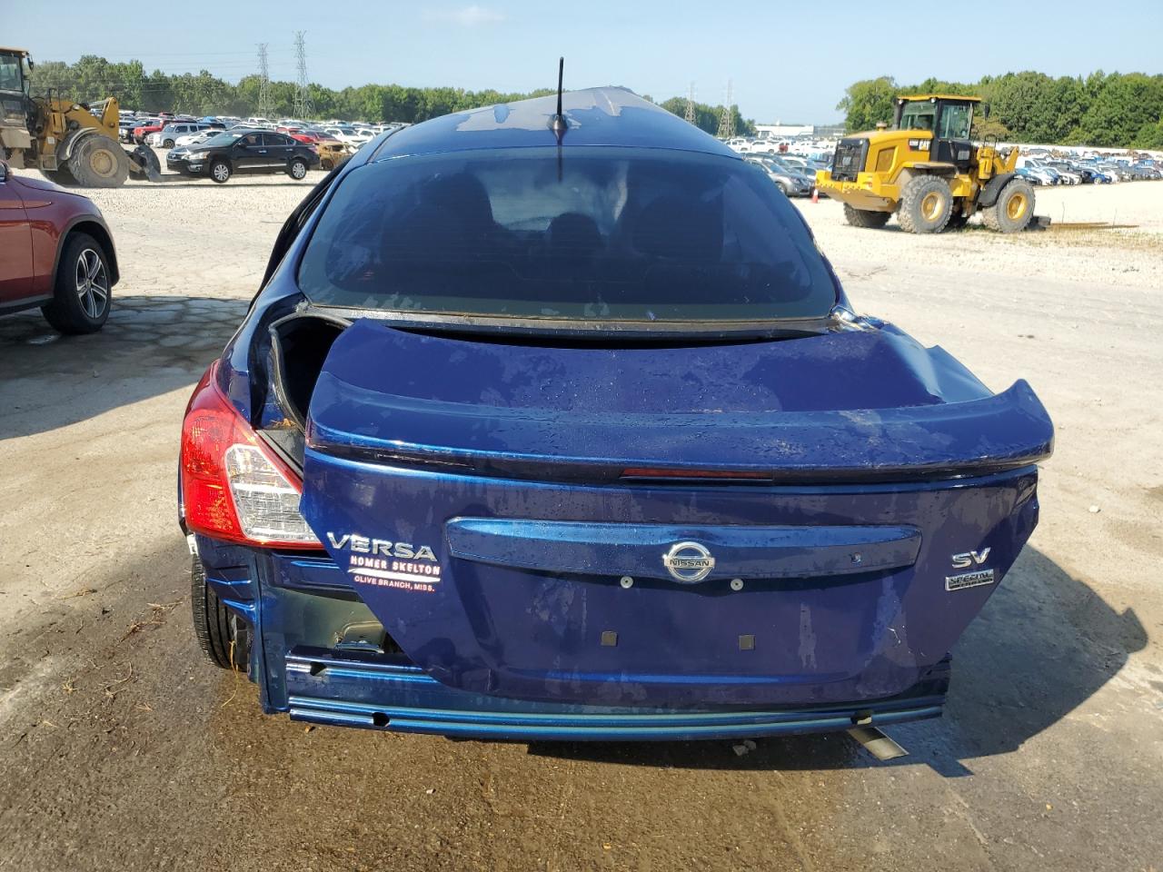 3N1CN7AP4JL853222 2018 Nissan Versa S