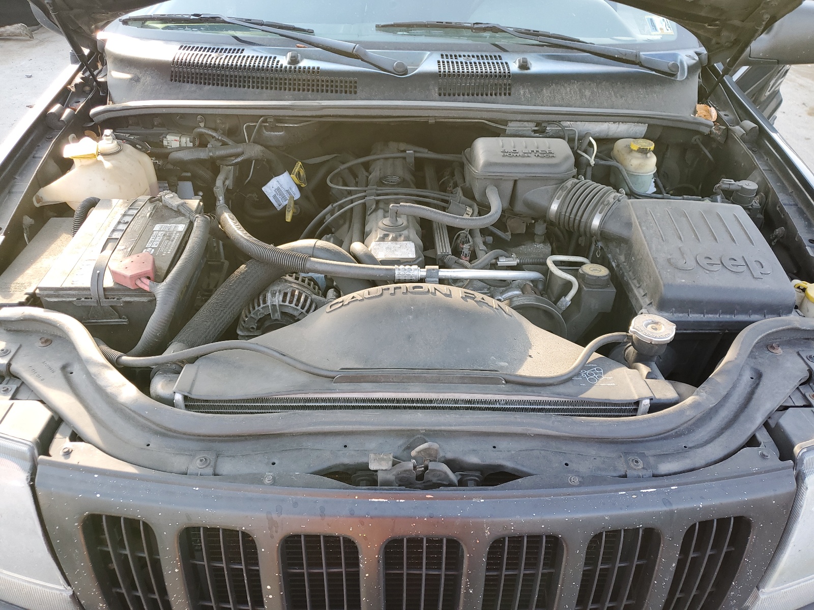 1J4GW48S82C180804 2002 Jeep Grand Cherokee Laredo