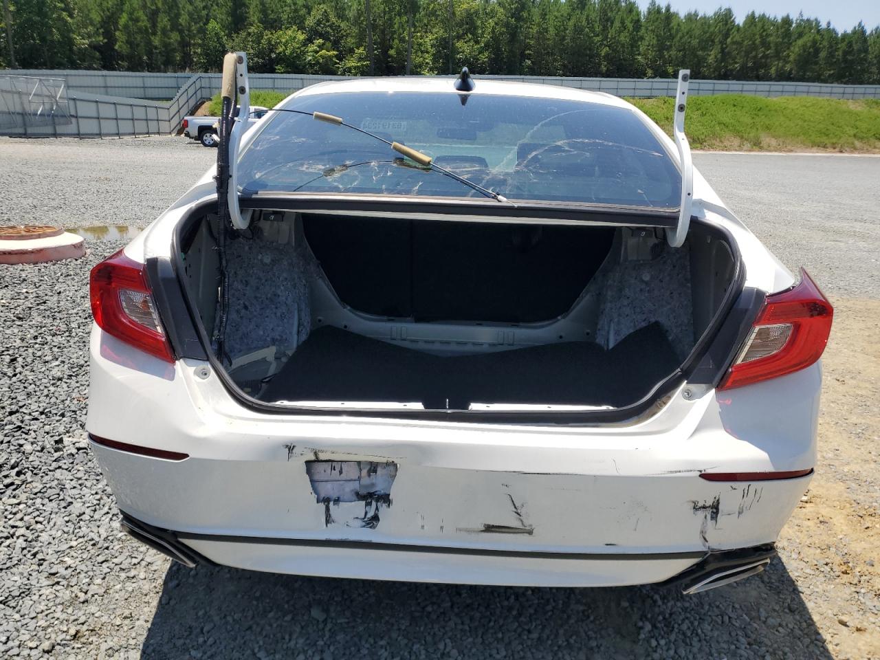 2022 Honda Accord Sport VIN: 1HGCV1F37NA105465 Lot: 63191234