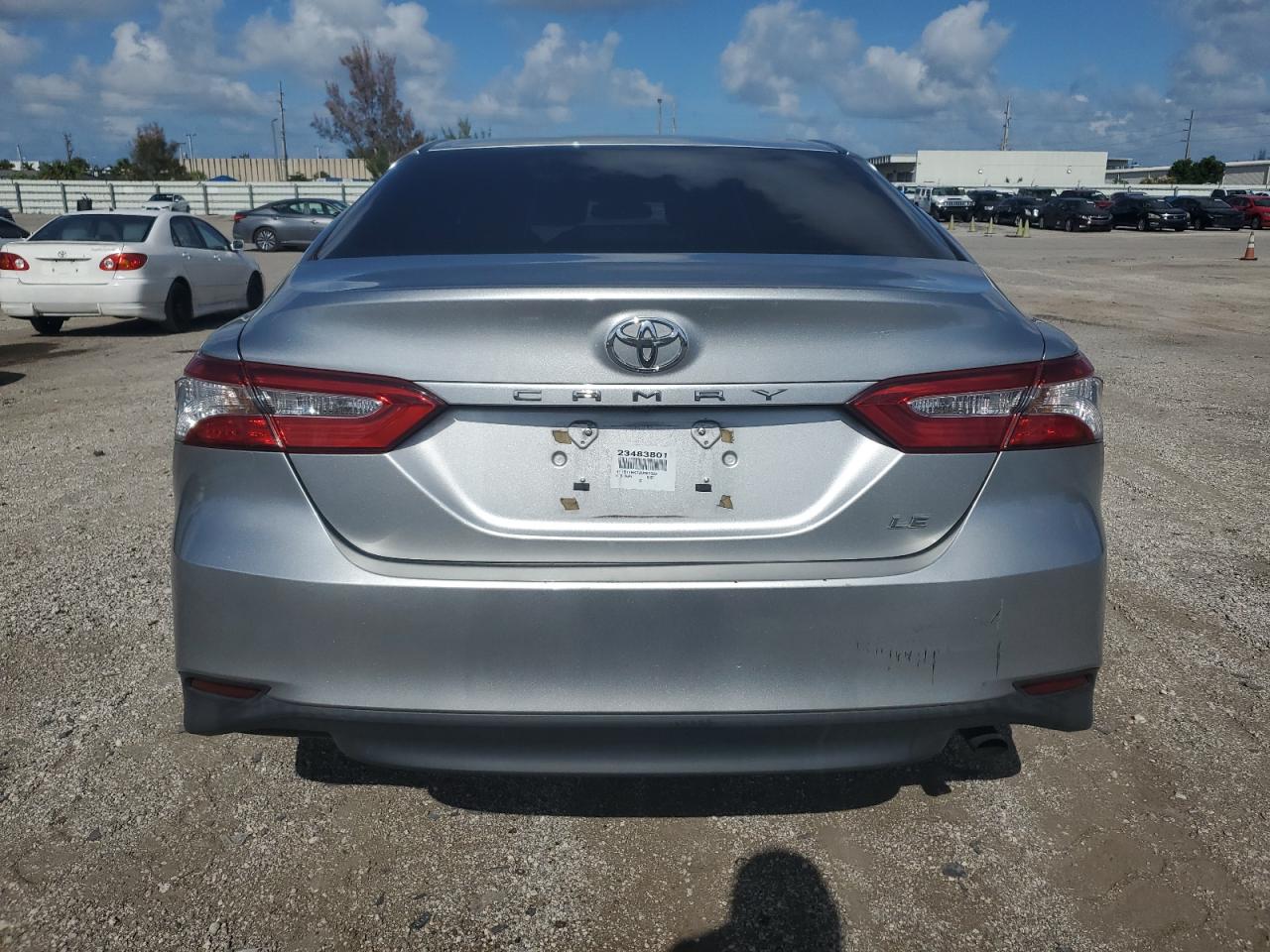 4T1B11HK7JU050322 2018 Toyota Camry L