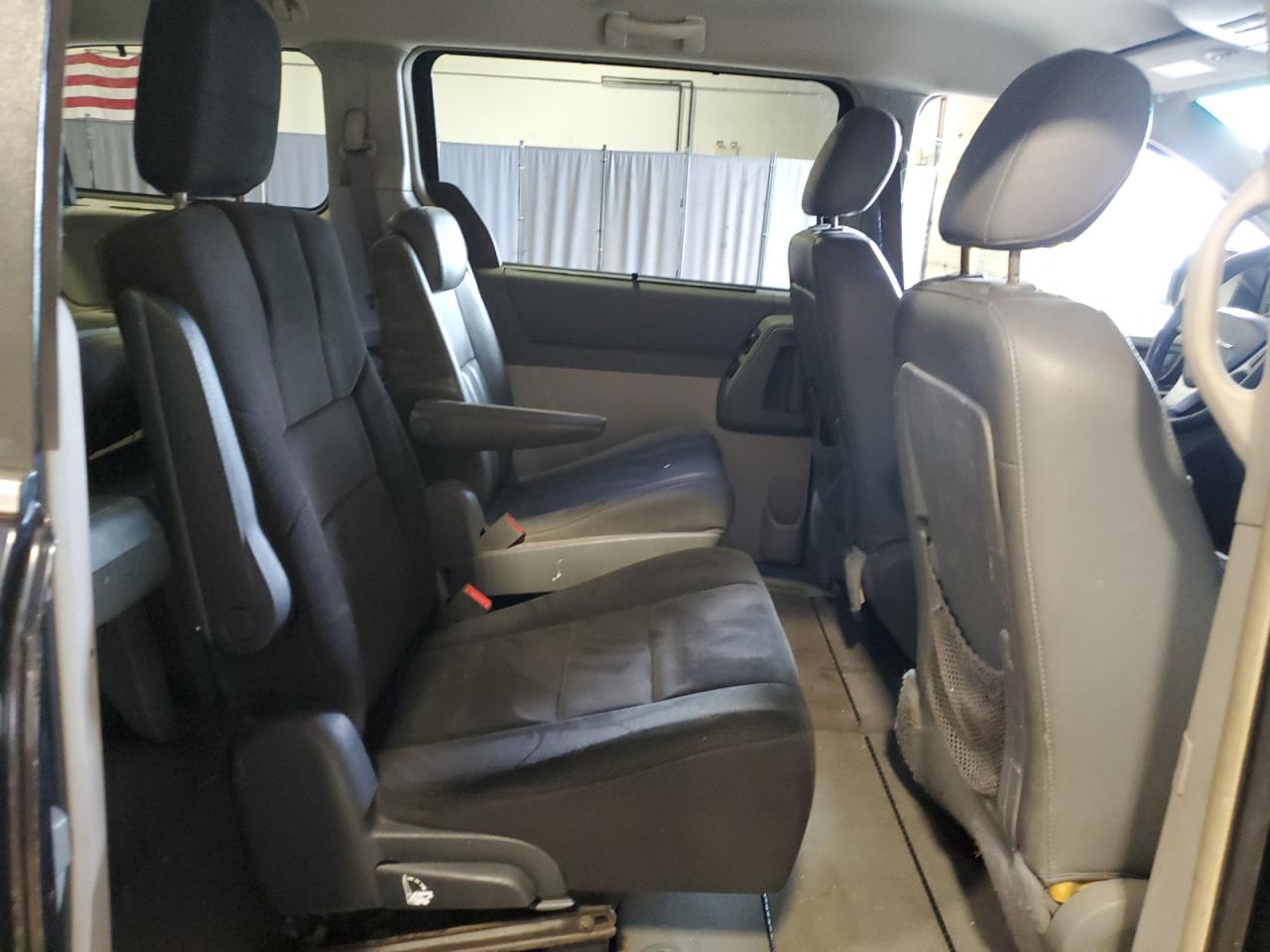 2010 Chrysler Town & Country Touring VIN: 2A4RR5D17AR162688 Lot: 64047384