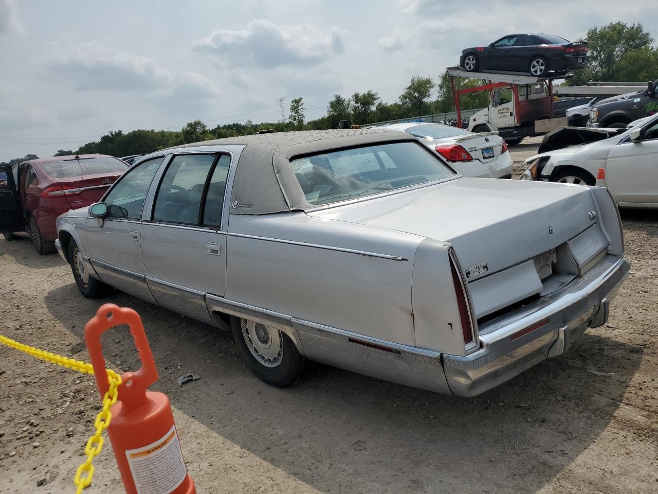 1993 Cadillac Fleetwood Chassis VIN: 1G6DW5271PR713005 Lot: 64790324