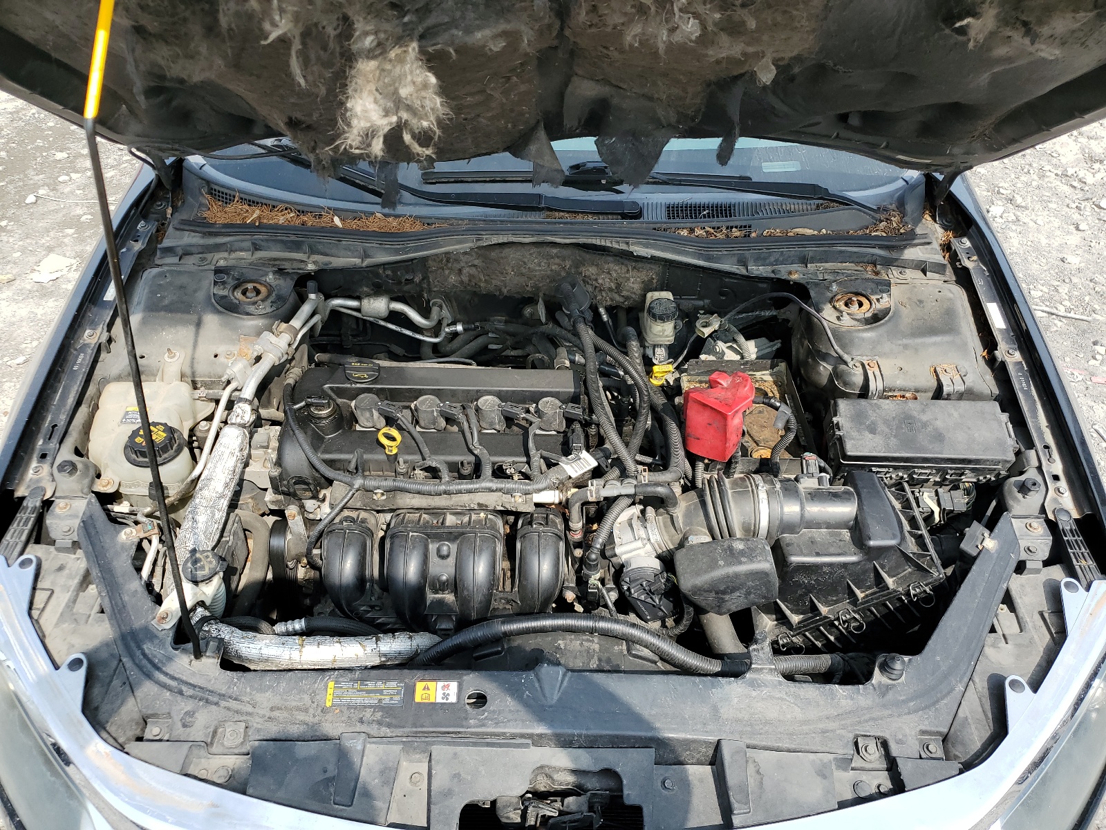 3FAHP0HA4BR196058 2011 Ford Fusion Se