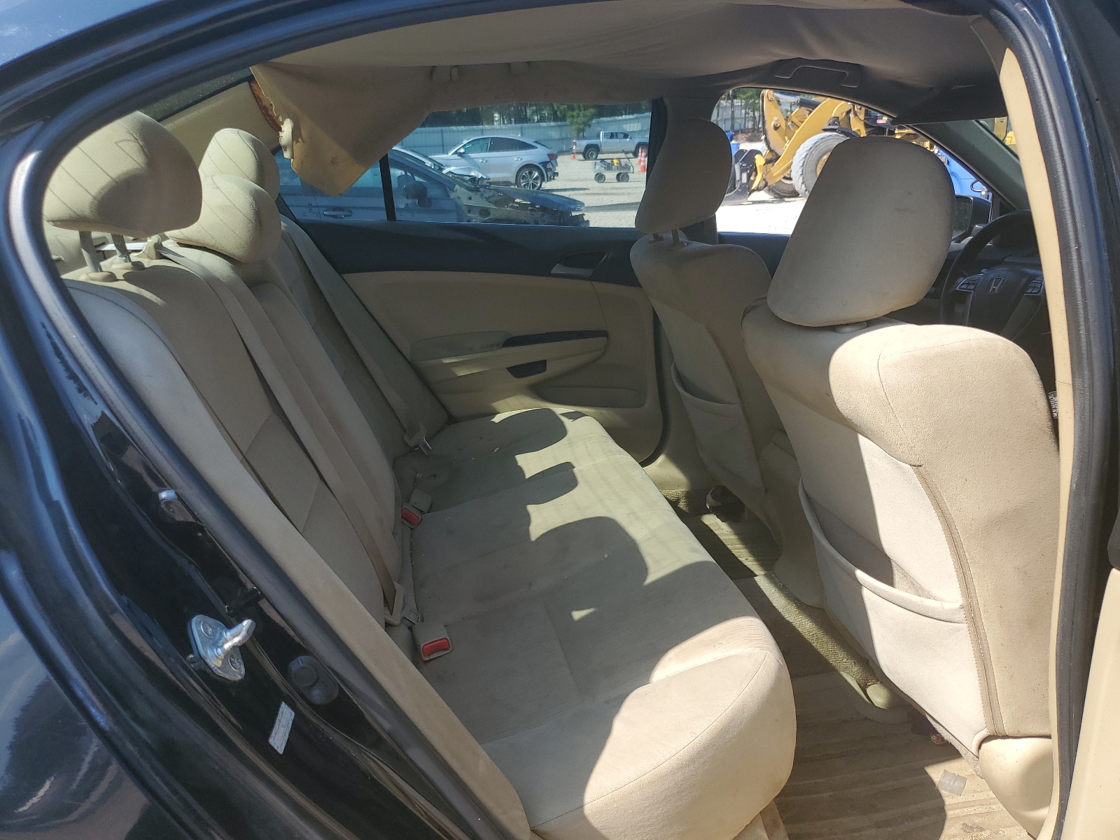 1HGCP2F46BA106045 2011 Honda Accord Lxp