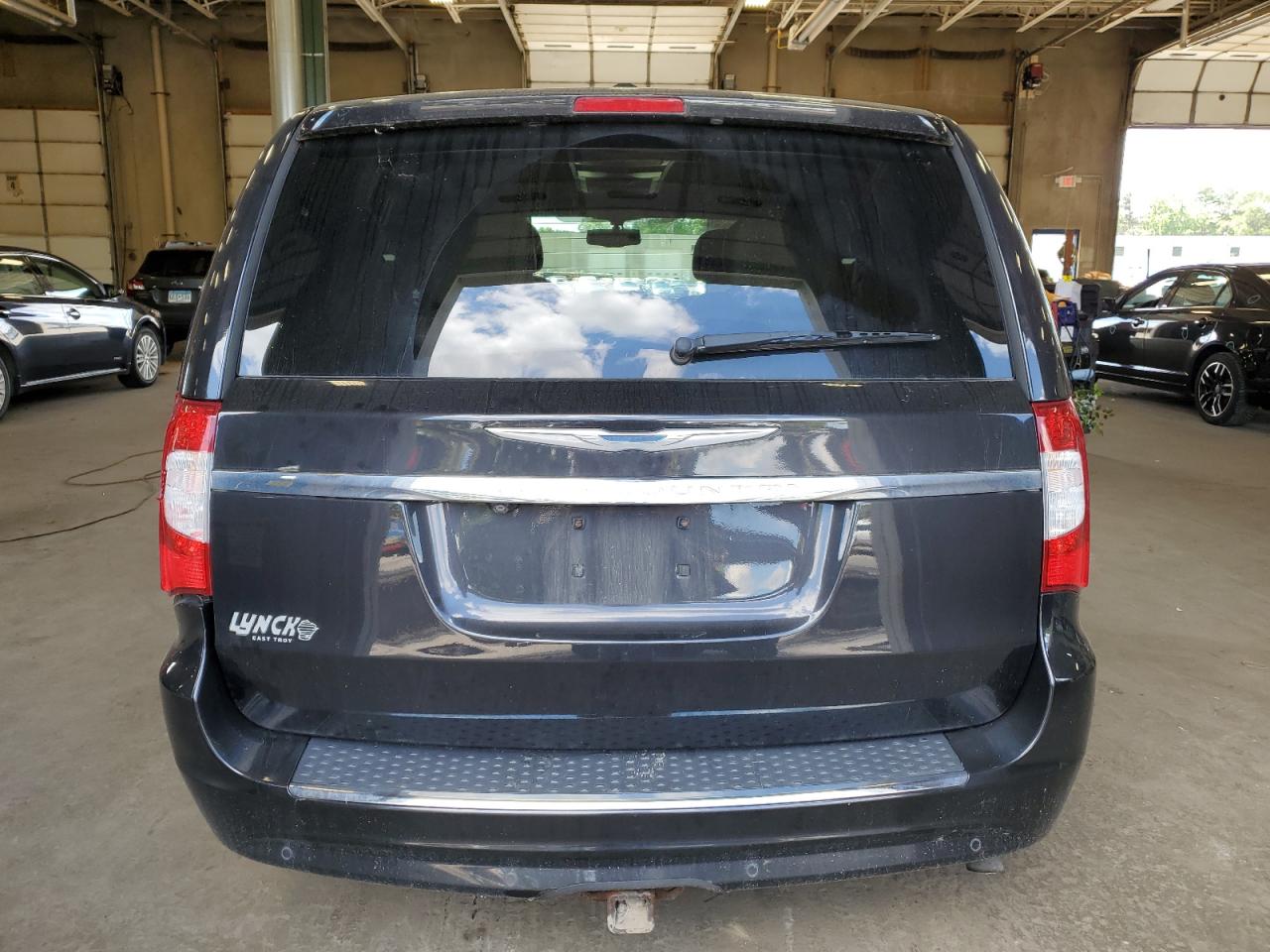 2015 Chrysler Town & Country Touring L VIN: 2C4RC1CG2FR539781 Lot: 63665674