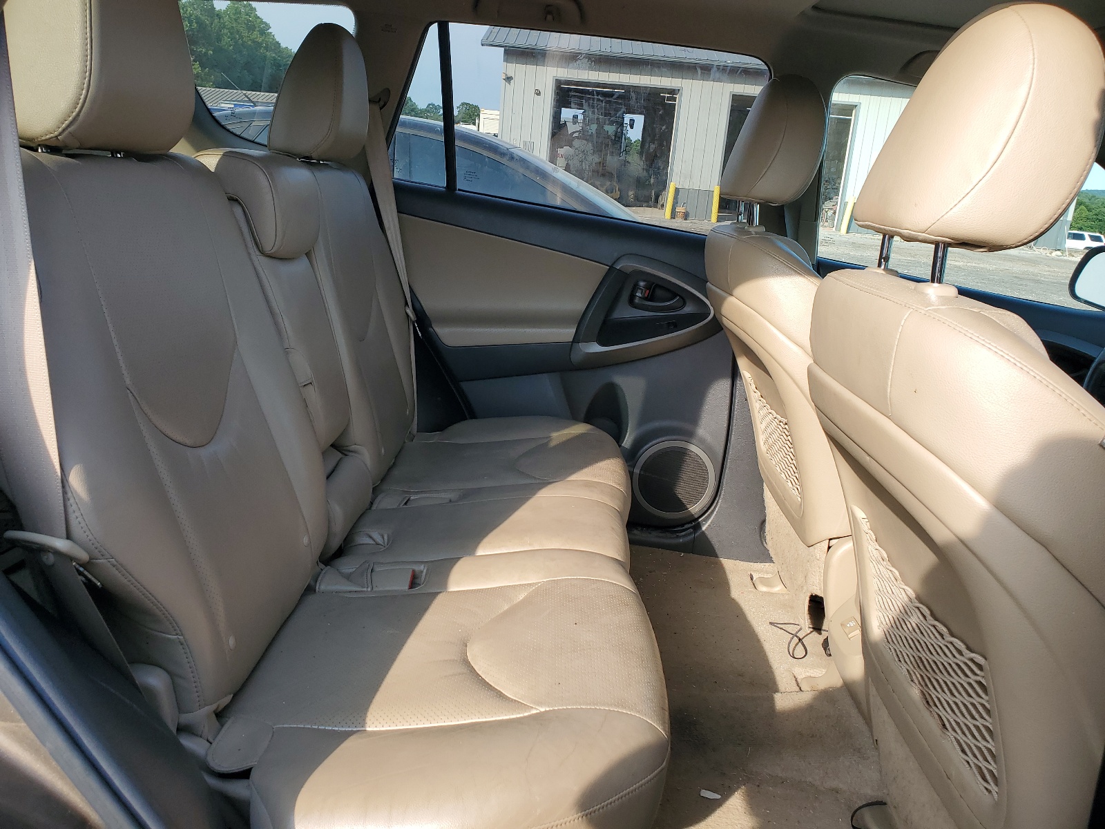 2T3DF4DV2BW163843 2011 Toyota Rav4 Limited