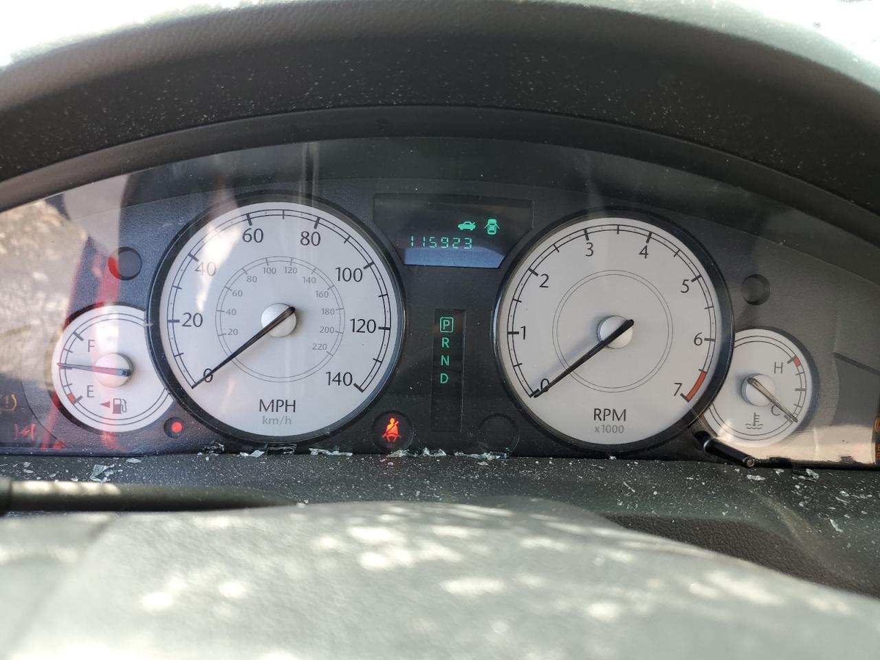 2007 Chrysler 300 - Image 9