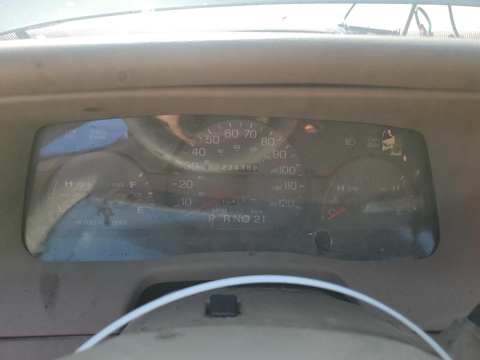 2MEFM74W45X632030 2005 Mercury Grand Marquis Gs