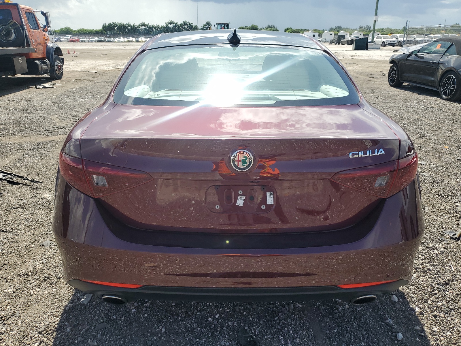 ZARFAECN0J7593725 2018 Alfa Romeo Giulia Ti