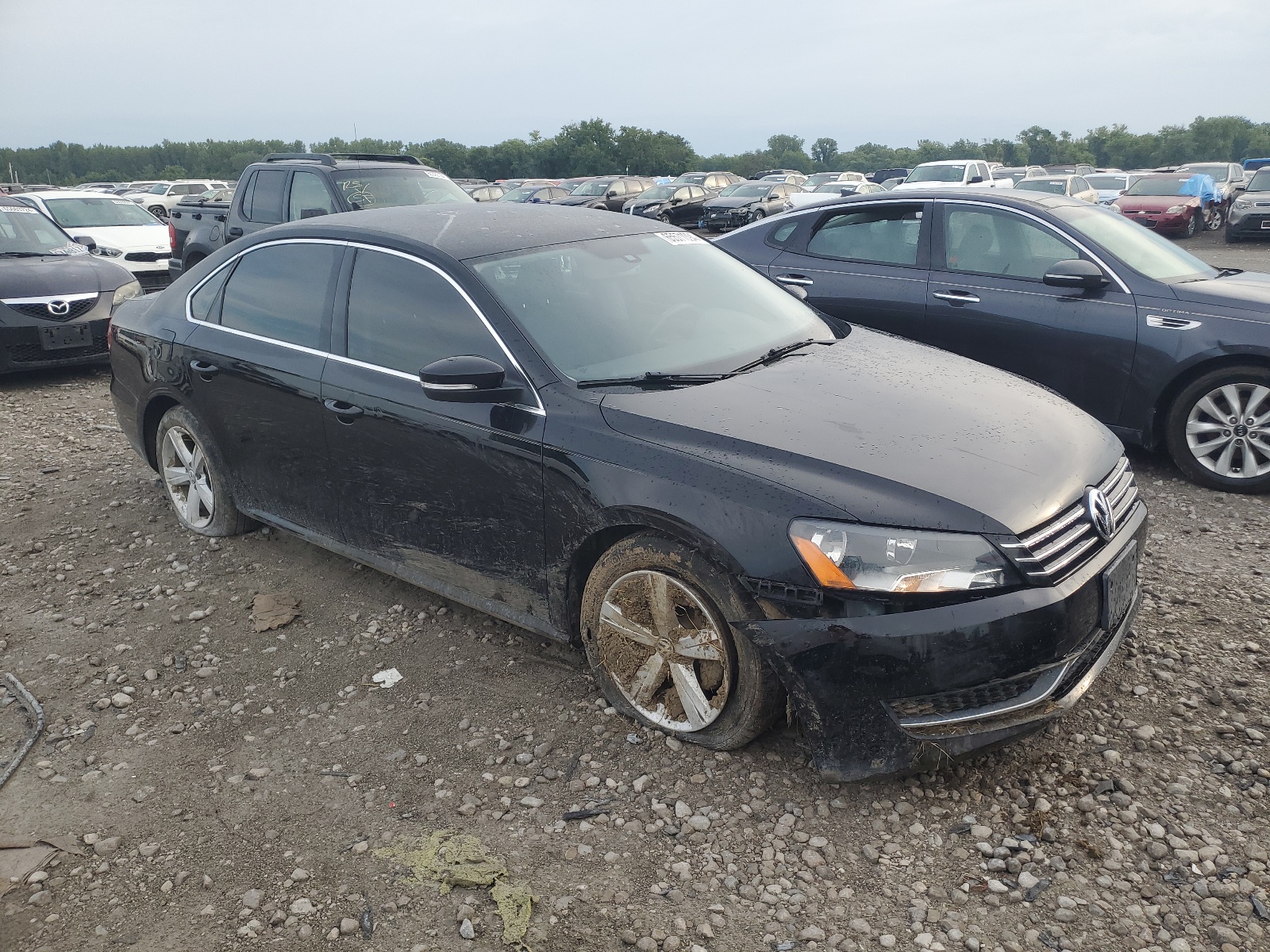 2013 Volkswagen Passat Se vin: 1VWBH7A37DC103954