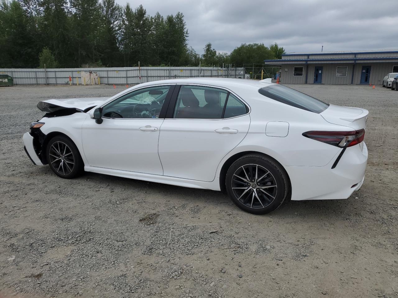 4T1G11AK8PU776621 2023 TOYOTA CAMRY - Image 2