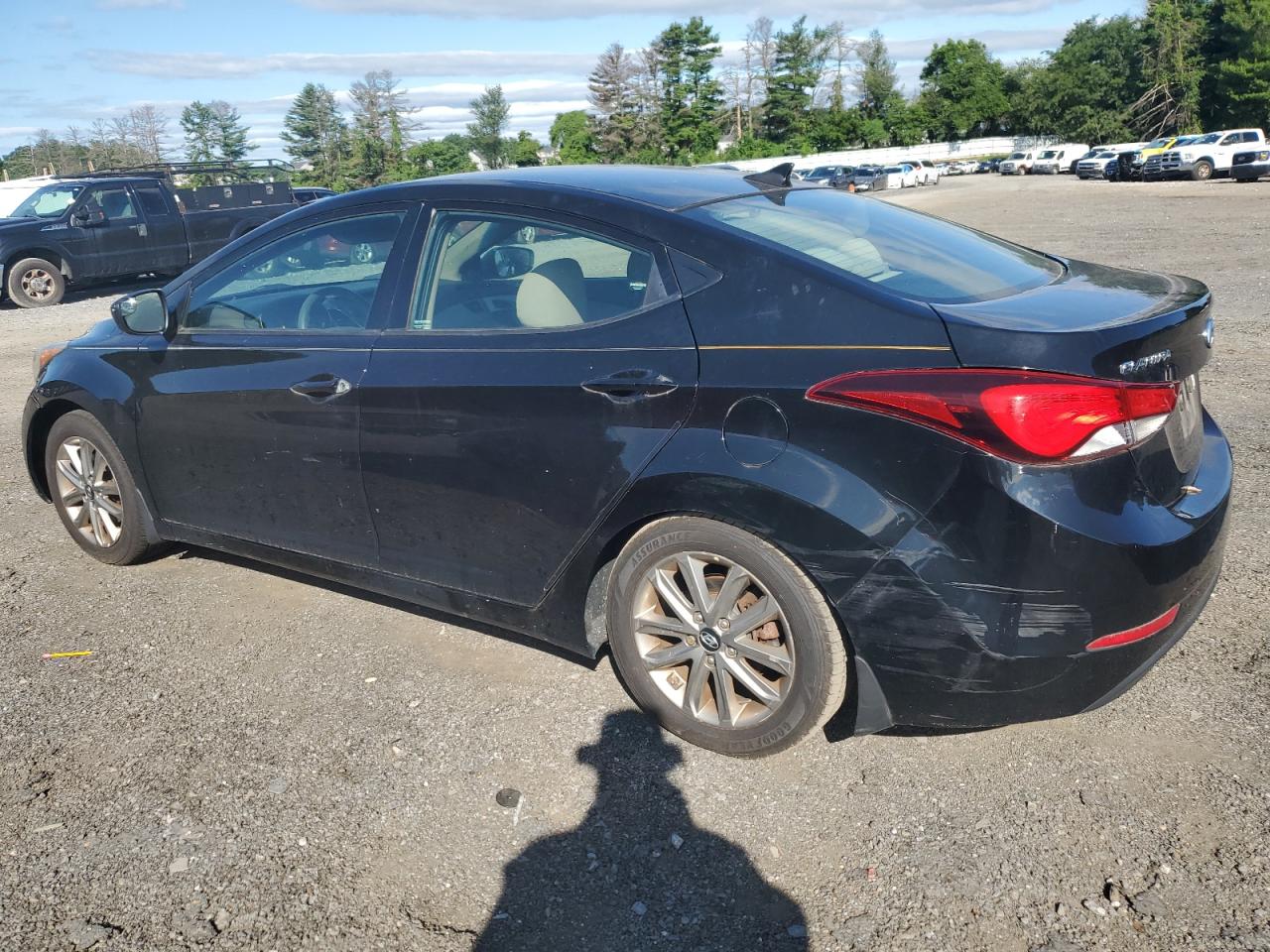2014 Hyundai Elantra - Image 2