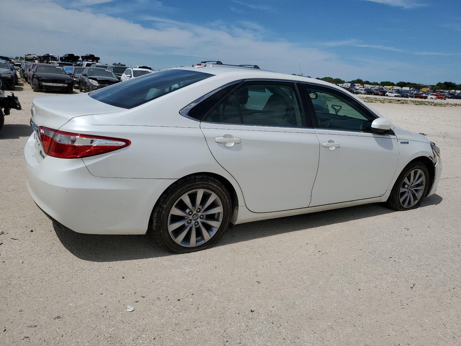 2015 Toyota Camry Hybrid vin: 4T1BD1FK8FU160359