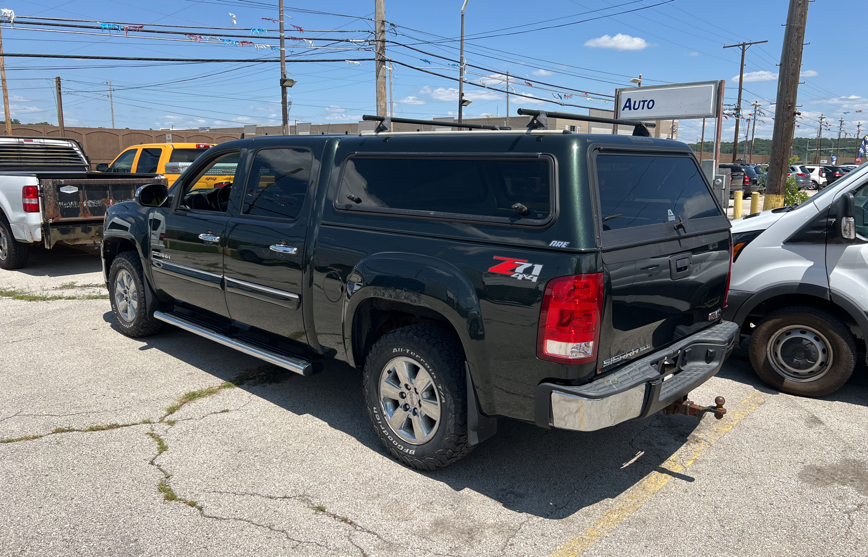 2013 GMC Sierra K1500 Sle vin: 3GTP2VE74DG227138