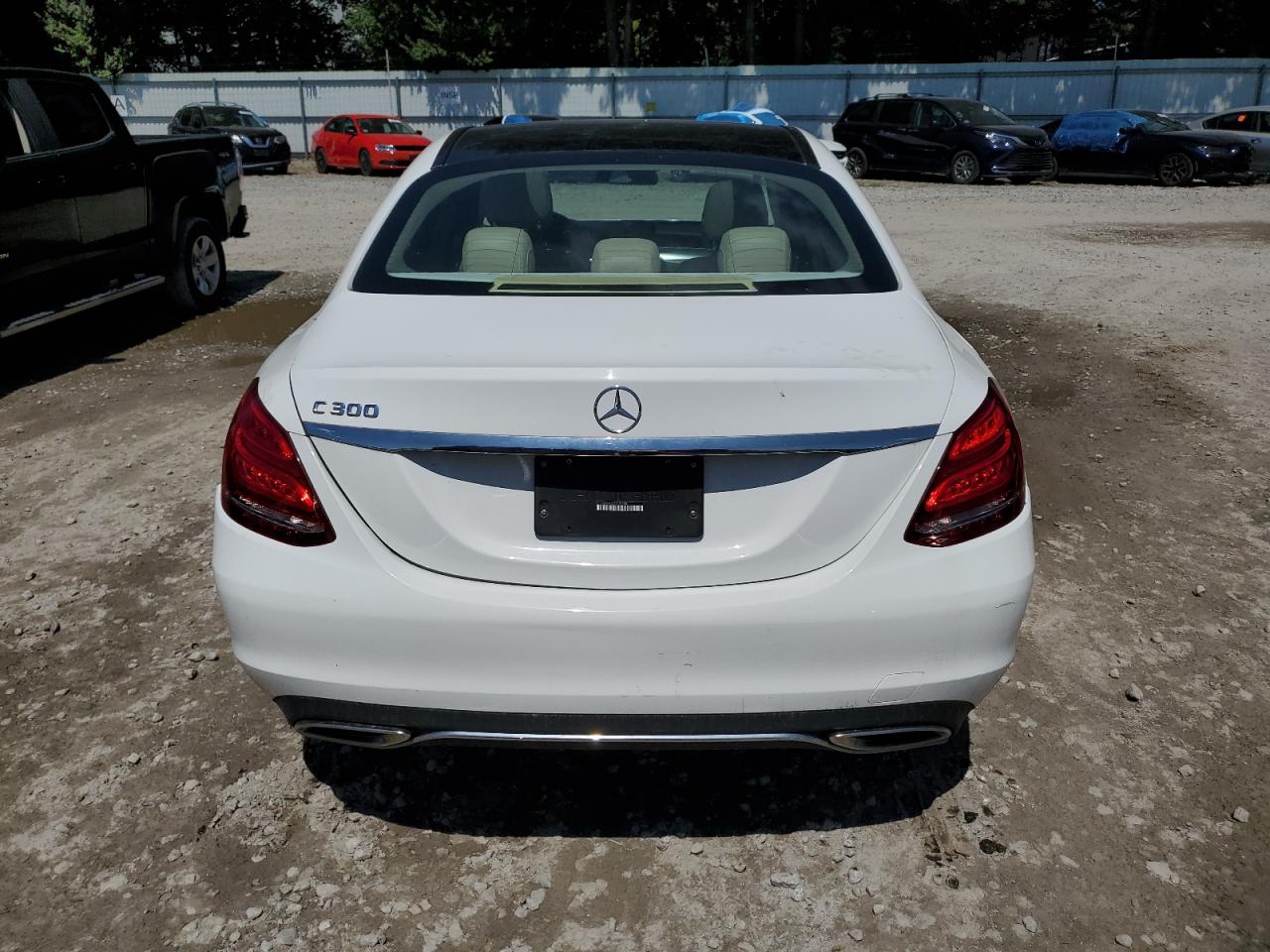 2016 Mercedes-Benz C 300 VIN: 55SWF4JB5GU176584 Lot: 64042694