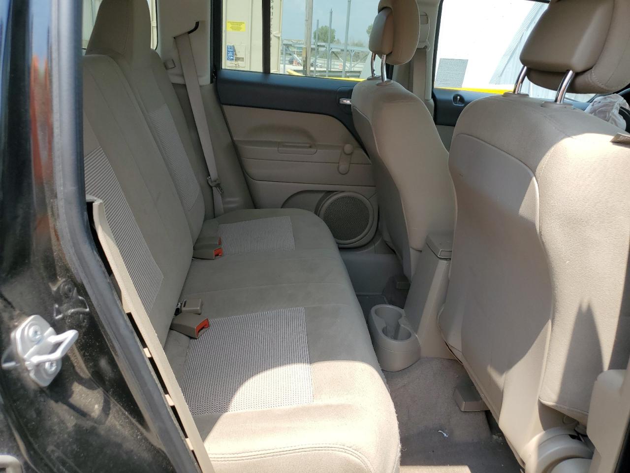 1C4NJPBA5HD212074 2017 Jeep Patriot Sport
