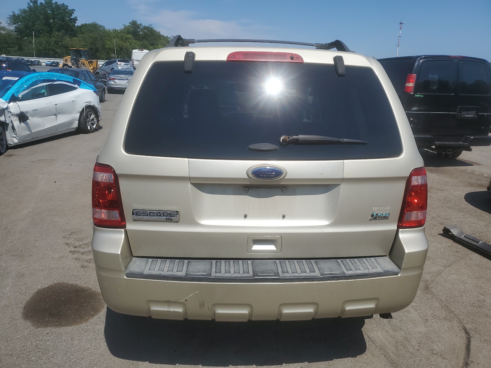 1FMCU0DGXBKC47361 2011 Ford Escape Xlt