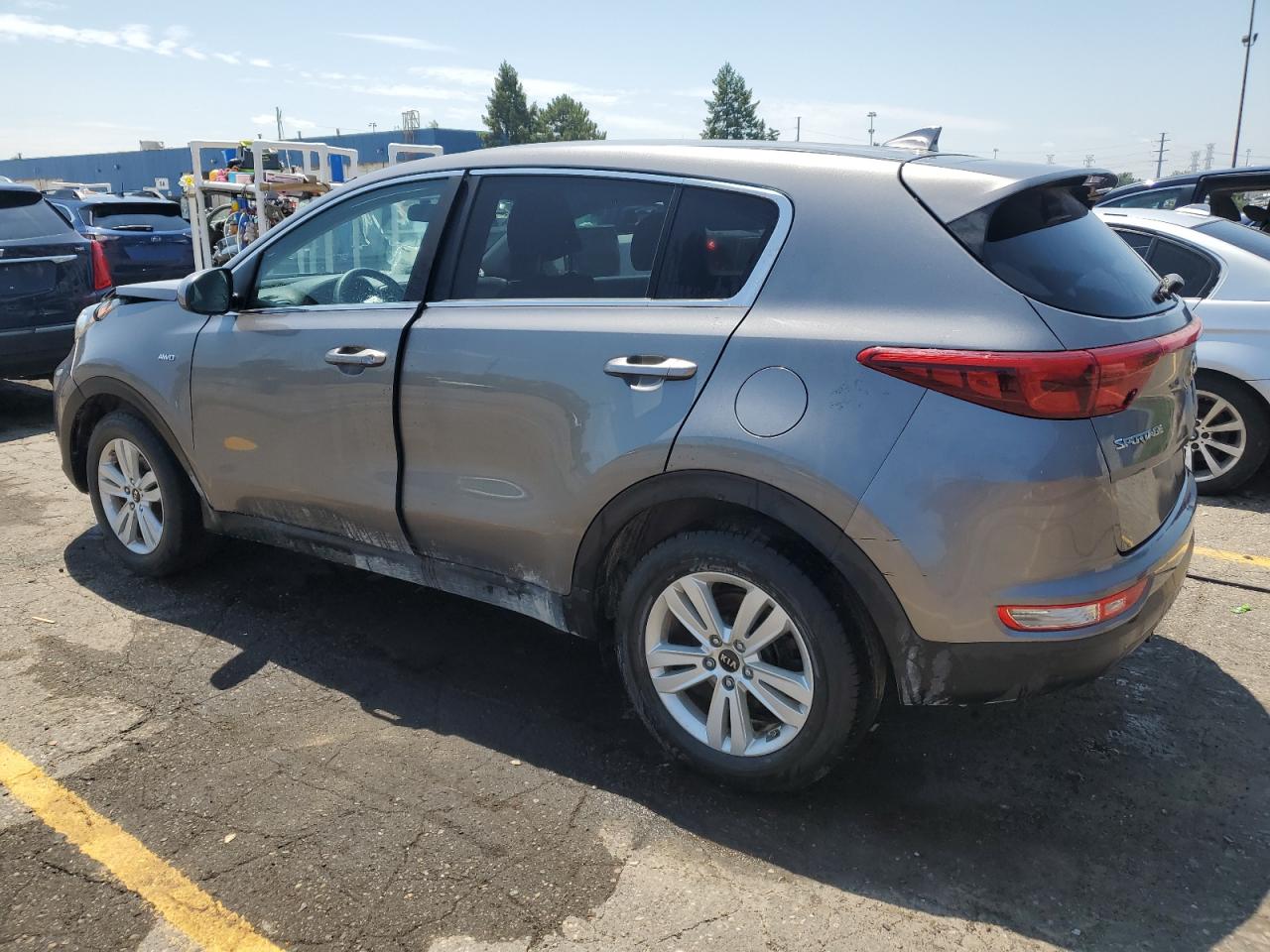 KNDPMCAC2J7440663 2018 KIA SPORTAGE - Image 2