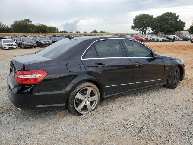 Седани MERCEDES-BENZ E-CLASS 2012 Чорний