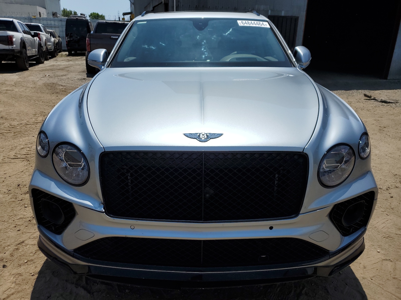 2022 Bentley Bentayga vin: SJAAM2ZV9NC011752