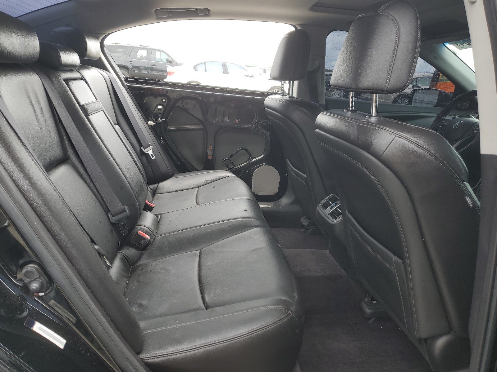 JH4KC1F30EC004819 2014 Acura Rlx