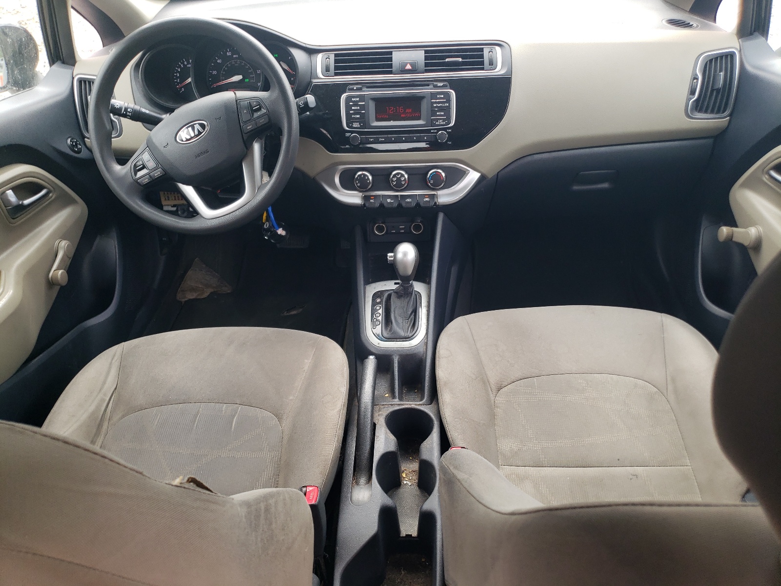 KNADM4A37H6012285 2017 Kia Rio Lx