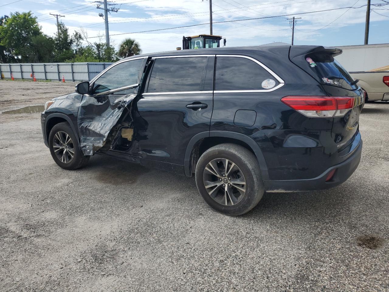 2018 Toyota Highlander Le VIN: 5TDZARFH3JS032851 Lot: 63322874